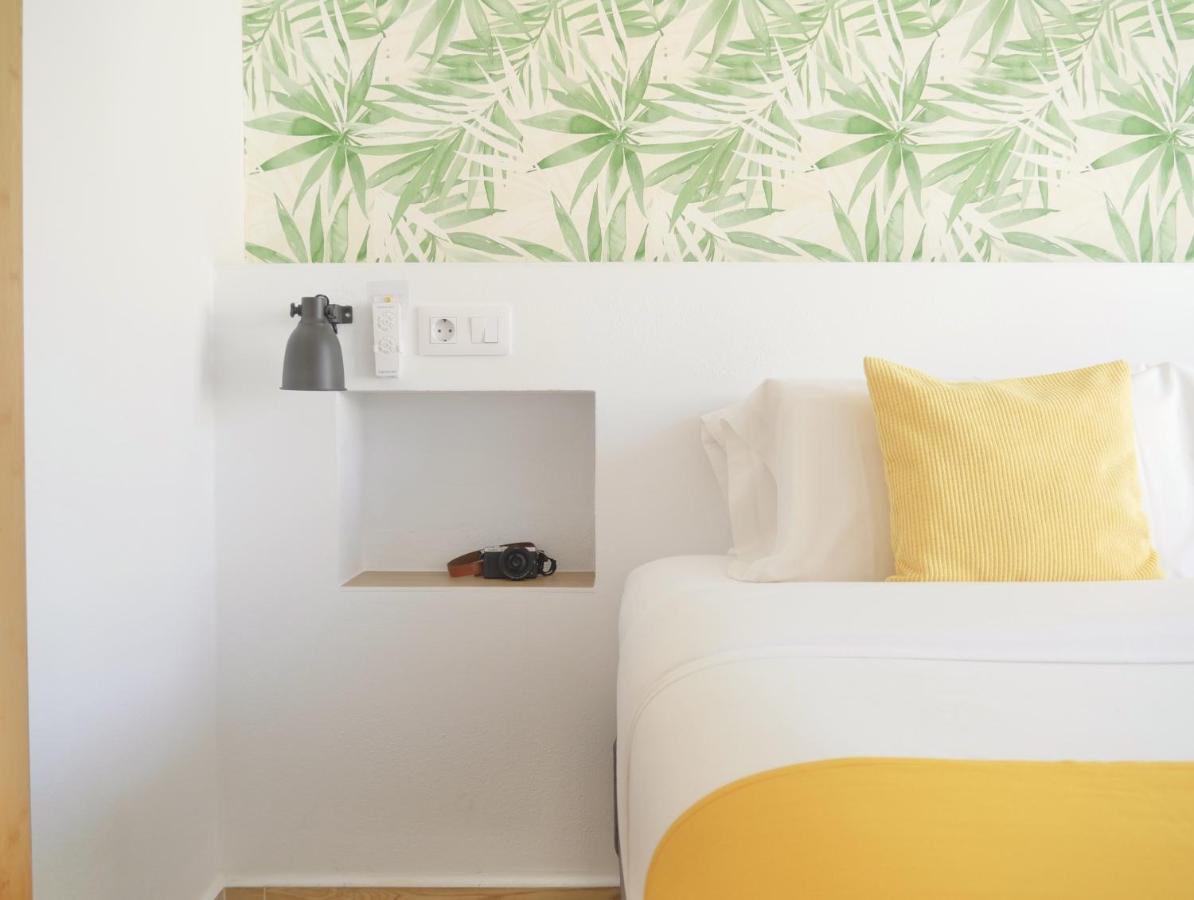 Nanit Rooms Ibiza Hostal Santa Eularia des Riu Bagian luar foto