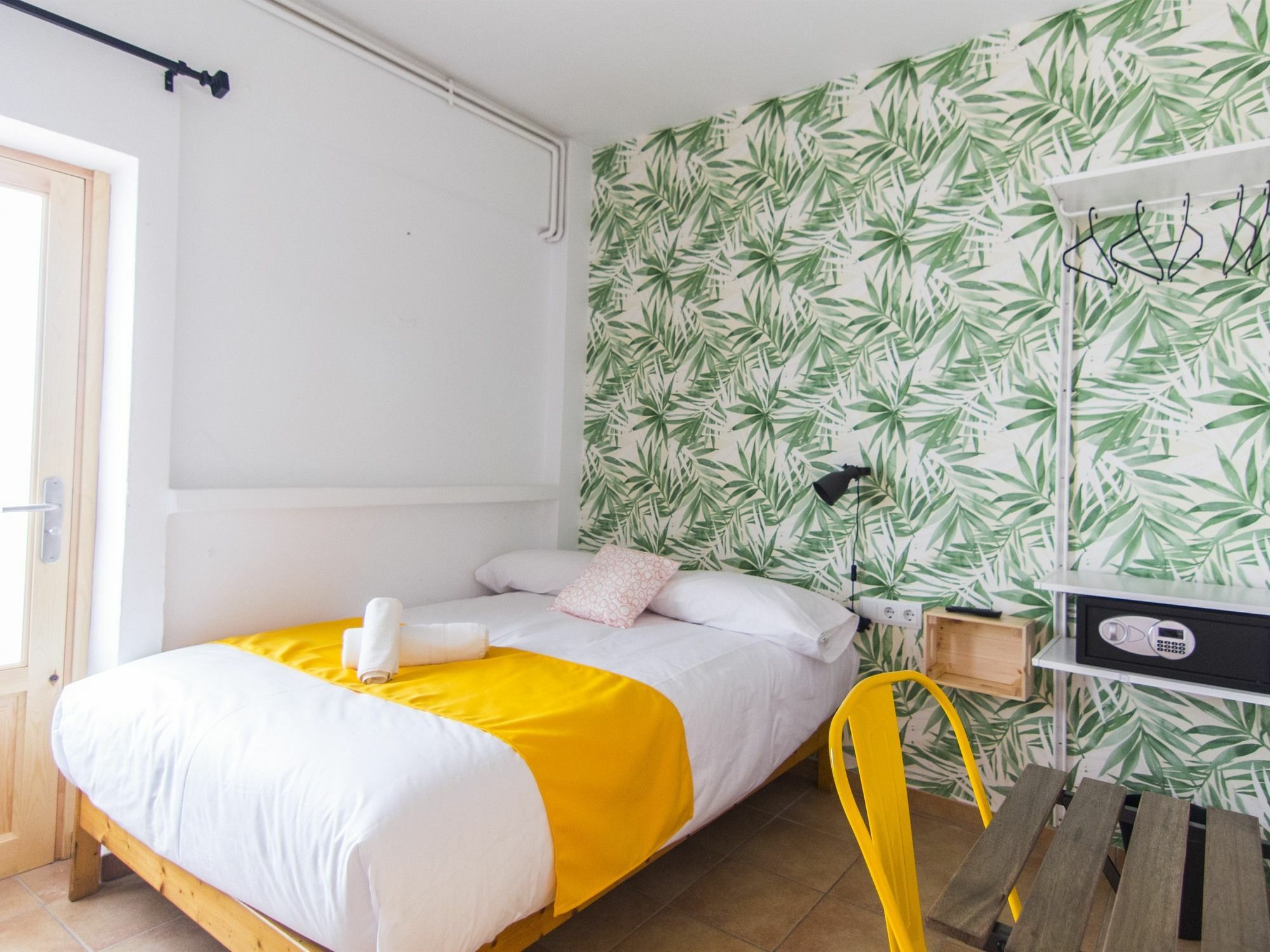 Nanit Rooms Ibiza Hostal Santa Eularia des Riu Bagian luar foto